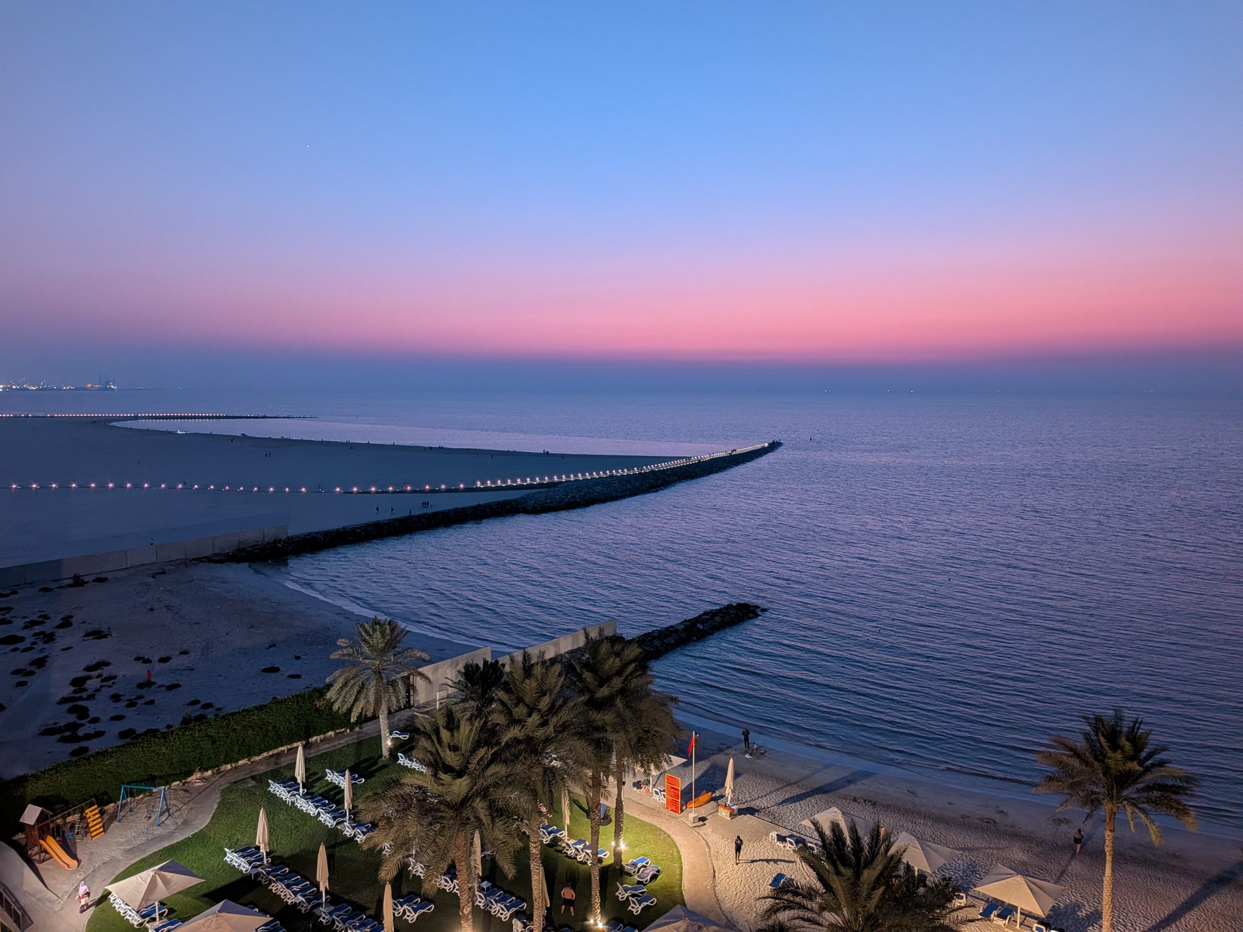 黄昏時のAjman